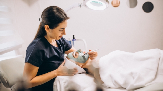 Vitamin C facial treatment in Saudi Arabia